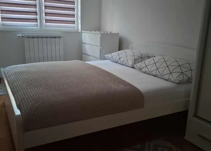 Lisboa Apartman Bulevar